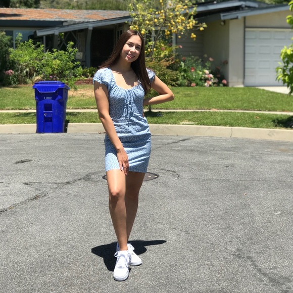 Sundae Muse Blue Floral Dress - Picture 4 of 4